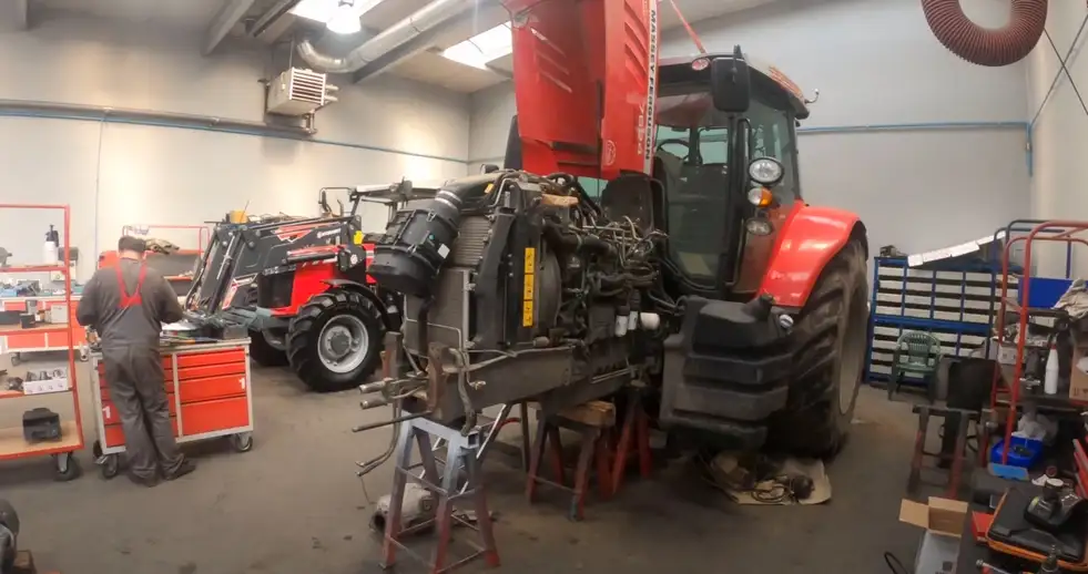 Naprawa ciągników Massey Ferguson